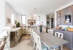 Others 3 Captivating 7-bed House in Bristol