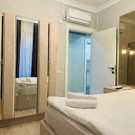 Room1凱特爾曼城套房飯店,F.S.M university飯店