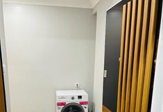 其他 2 CANTRMEN SUITE