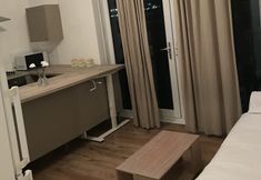 Others 6 Charming 3-bed Flat in London
