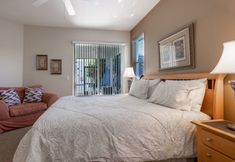 其他 4 Cozy 4 Bed Pool Home With Spa 4 Bedroom Home by RedAwning