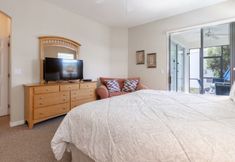 其他 3 Cozy 4 Bed Pool Home With Spa 4 Bedroom Home by RedAwning