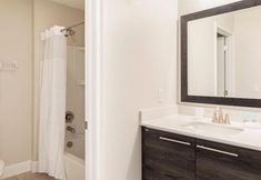 Others 6 Beautiful 6 Bed Pool Home Balmoral Resort-6sltsfp2 6 Bedroom Home by RedAwning