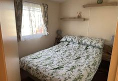 Others 4 Budget 3 Bedroom Caravan With Decking at Heacham