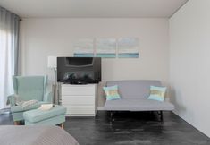 기타 2 Two-level Apartment by Renters