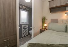 Others 5 Lakeview @ Chalmaz 2