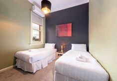 Others 2 Unique 2BR Converted Storefront APT in Alphington!