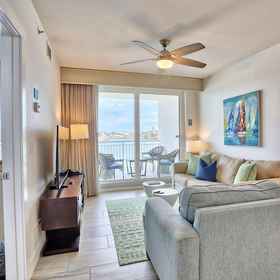 Primary image 1 Oceana 204 East, Hotel Eckerd College