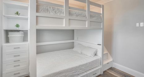 อื่นๆ 2 Sunset Point Beach House