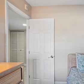 Room 1 Villa Madeira 206, Pinellas County Hotels