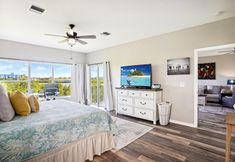 Others 4 Mariner's Pointe 701