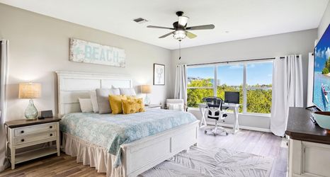 Others 2 Mariner's Pointe 701