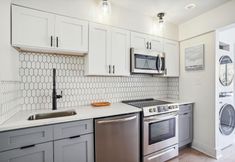 기타 7 Twin Tiki 1