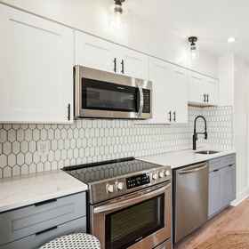 Primary image 1 双Tiki 4, 埃克德学院 酒店