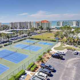 Primary image 1 Bayshore Yacht & Tennis 409 - Premier, Suncoast Seabird Sanctuary Hotels