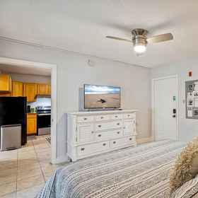 Primary image 1 Royal Orleans 117, Suncoast Seabird Sanctuary Hotels