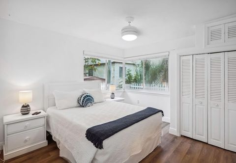 Others Beach Livin 1 - 1 Bedroom Downstairs