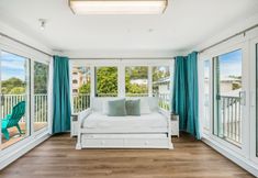 Others 4 Beach Livin - All