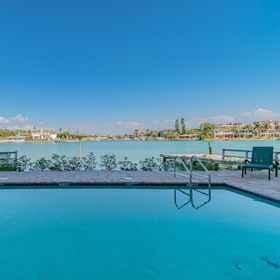 Primary image 1 Oceana 305 East, Eckerd College Hotels