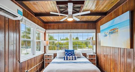 Others 2 Beach House on the Sand