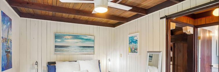 Others Beach House on the Sand