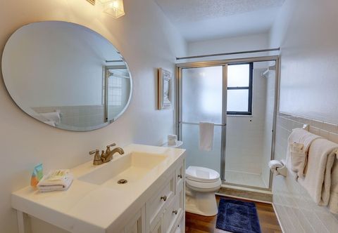 Lain-lain Blue Beach Cottage