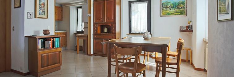 その他 Piazza 25 Aprile in San Fedele Intelvi