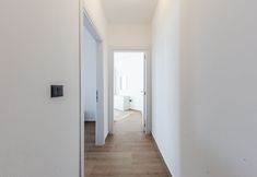 Others 2 White Hill Suite by PS