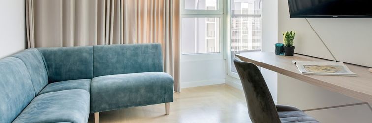 Others Apartment With Balcony by Renters