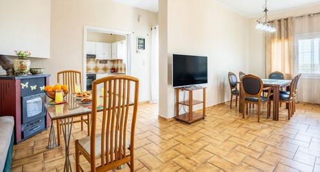 Others 2 Ortansia House Near the Sea