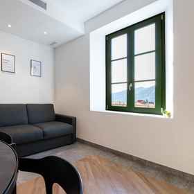 Primary image 1 Cà del Lasco - Modern Apartments in Classic Villa, 因特罗佐 Apartments