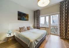 Others 2 Studio Warsaw City Center by Renters