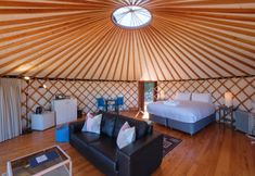 其他 6 Awaawa Yurts - Tane Yurt