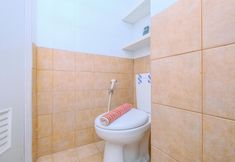 기타 7 Fancy And Nice Studio (No Kitchen) At Green Pramuka City Apartment