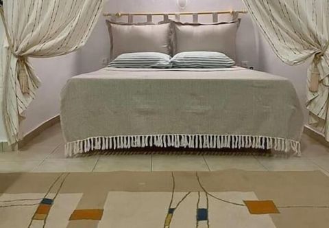 Others Santorini Cave Escape in Oia w Patio