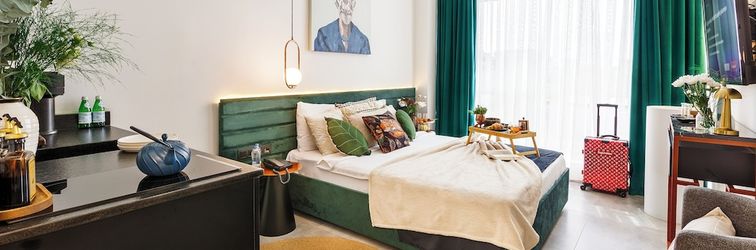 Lain-lain Luff Living Adult Only (+12)