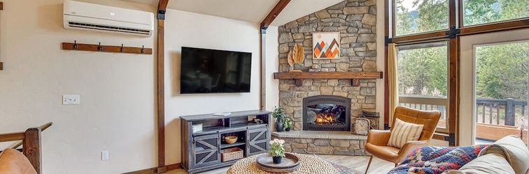 Others Cle Elum Cabin w/ Hot Tub, Fire Pit & Deck!