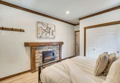 Others 6 Cle Elum Cabin w/ Hot Tub, Fire Pit & Deck!