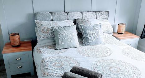 其他 2 Serenity Holiday Let in South Chard