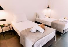 기타 2 Lefka Ori Agia Galini