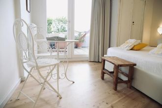 Others 4 LE HOME B&B