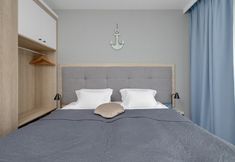 Others 3 Coast Apartment With Balcony by Renters