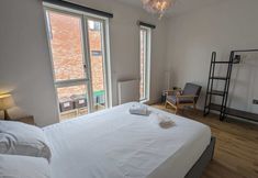 Others 3 Adelphi Townhouse Contemporary 2 Bed 1 Bath 1 WC