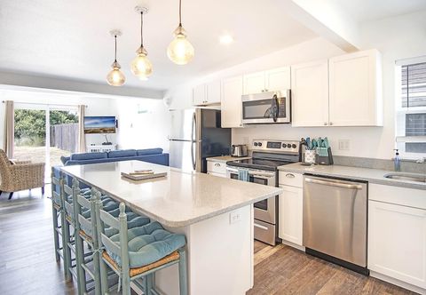 Others Blue Skys Condo in Ocean Shores