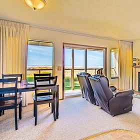 Room 1 Puffin Condo 21 in Moclips, Hotel Grays Harbor County