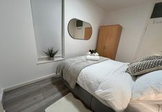 其他 4 Elegant 3 Bedroom Flat with Garden Oasis