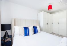 Others 3 Stylish 3-bed Home in East London Free Parking