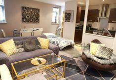 Others 3 This is a two Bedroom Apartment Right in the Centre of Birmingham new Street
