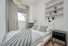 Others 6 White Studio With Balcony by Renters