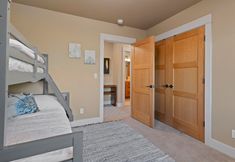 Others 6 Lucy Lou 30 Day Minimum 3 Bedroom Home by RedAwning